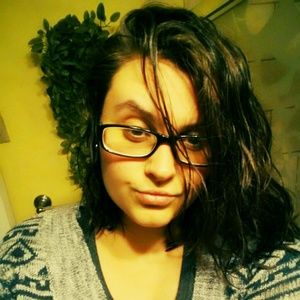 Meet your Posher, Alyssa